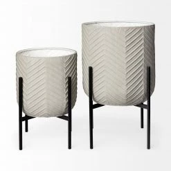 Mercana Macy Planters (Set Of 2) Decor