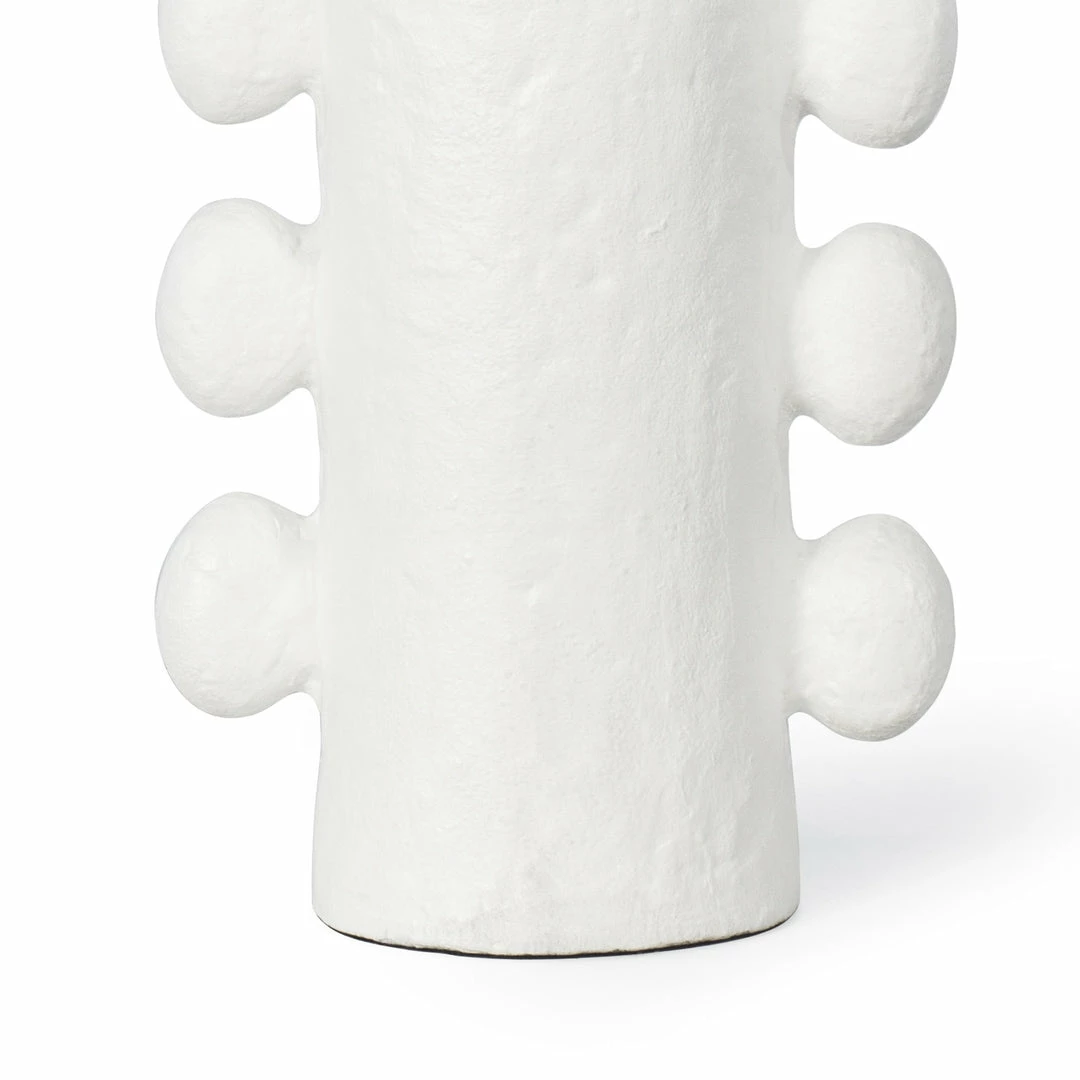 Regina Andrew Lamps Sanya Metal Table Lamp