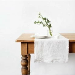 Linen Tales Linen Table Runner | White Fringe Tableware