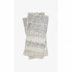 Loloi Decor Akir Throw | Grey/Ivory