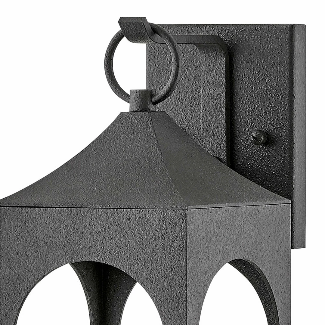 Hinkley Amina 7.75" Wall Lantern | Medium Lighting