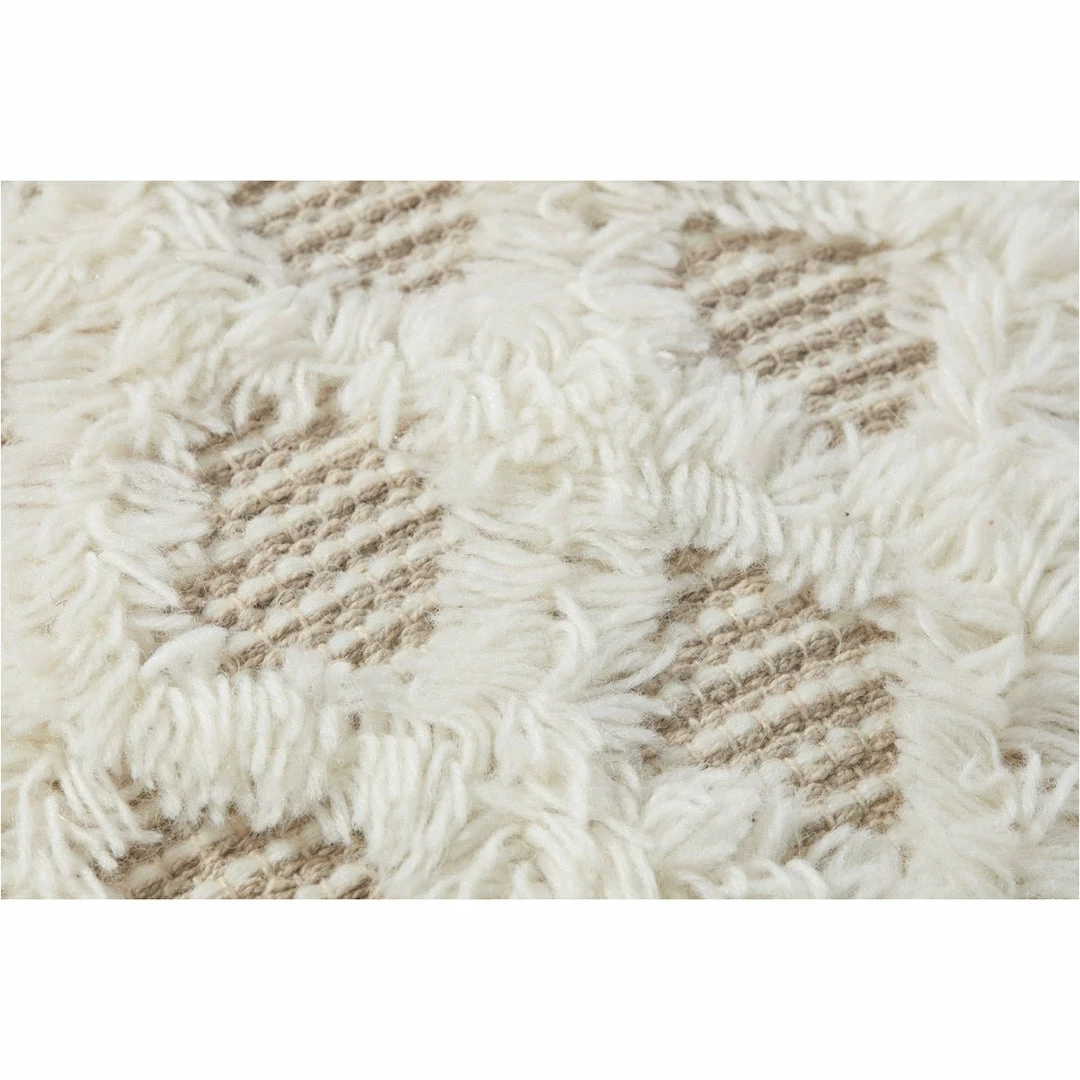 Loloi Nahla Pillow | Beige/Ivory Decor