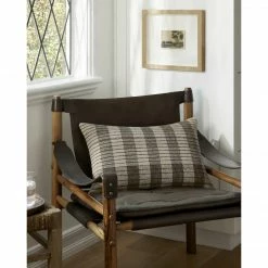 Loloi Bernadino Lumbar | Ivory/Black Decor