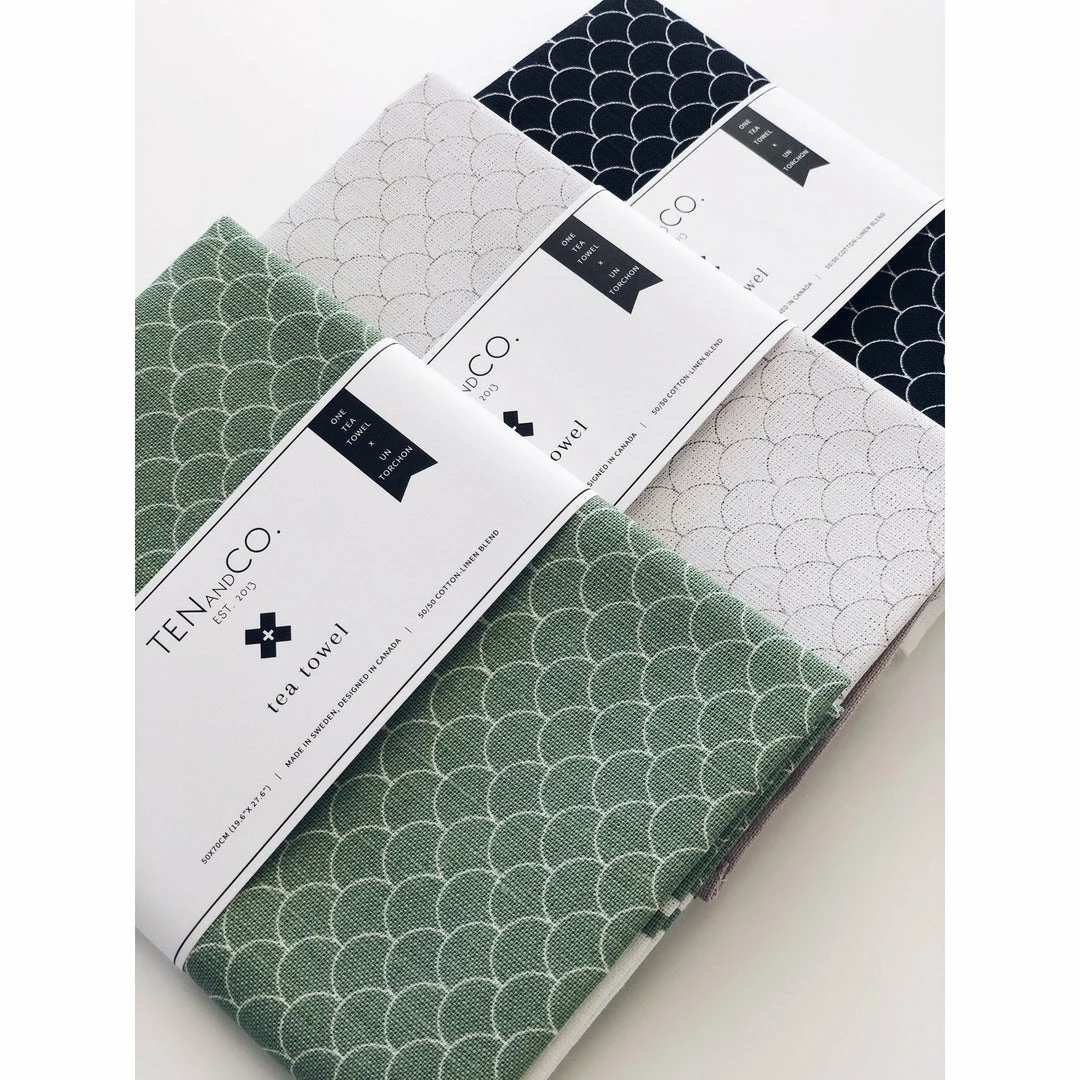Ten And Co Kitchen Accessories Tea Towel | Black Scallop